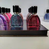 ادکلن 50میل با کیفیت آویز ماشین شیشه ای