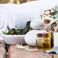 ارائه انواع خدمات درمانی و ریلکسی