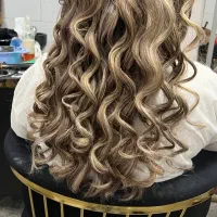 رنگ و لایت و میکاپ