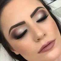 میکاپ|خدمات آرایشگری و زیبایی|بروجرد, |دیوار