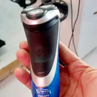 سه تیغ فیلیپس هلند صاف صوف کردن صورت مثل تیغ