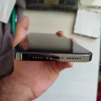 گوشی آیفون ۱۲ پرومکس با شارژر