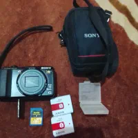 دوربین کامپکت