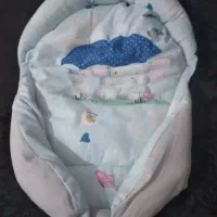 آغوشی نوزاد  ۲۵۰ تومن