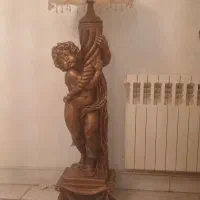 وسایل آنتیک منزل به حراج گذاشته شده