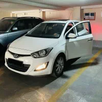 i20