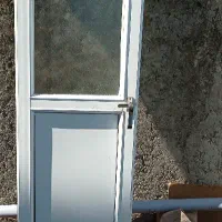 درب آلمینیوم سرویس بهداشتی