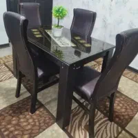 صندلی با میزناهارخوری
