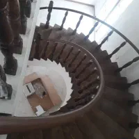 کاور چوبی پله های بتونی|مصالح و تجهیزات ساختمان|رشت, کوی طالقانی|دیوار