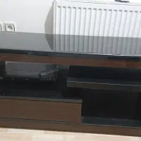 میز تلویزیون چوبی و شیشه ای در حد نو نو