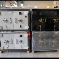 گاوصندوق زیر ویترین زرگری خوابیده خرم کاوه پاینده