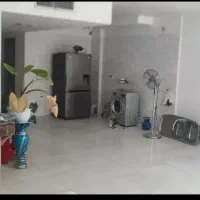 واحد۹۰متری خیابان دانشگاه