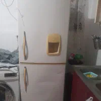 یخچال نونو تمیز سالم تخفیف هم میدم