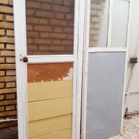 دوعدد در دستشویی وحمام