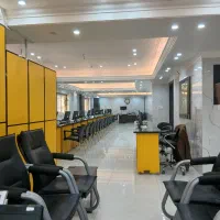 استخدام وآموزش کارشناس فروش املاک|استخدام بازاریابی و فروش|قم, میرزائیه|دیوار