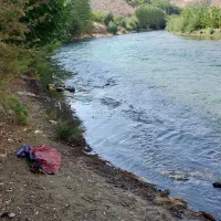 باغ 300متری لب آب|فروش زمین و ملک کلنگی|زاینده رود, |دیوار