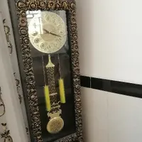 آینه وکنسول وتعدادی اسباب بازی کودک. صندلی کودم|بوفه، ویترین، کنسول|جوانرود, |دیوار