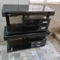 میزتلویزیون شیشه ای