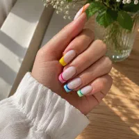 تخفیف ویژه کاشت ناخن فقط 400 تومن