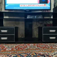 میزتلویزیون.