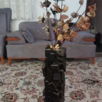 گل وگلدان