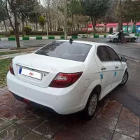 دنا پلاس 400|خودرو سواری و وانت|بروجرد, |دیوار