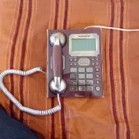 گوشی تلفن تکنیکال کار کرده زرشکی