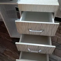 میز کامپیوتر هایگلاس