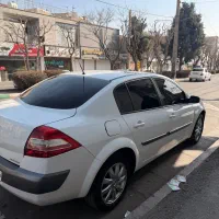 مگان ۲۰۰۰ اتومات