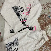 لباس دخترانه|کفش و لباس بچه|رشت, رشتیان|دیوار