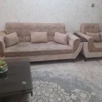 یک دست مبل راحتی ۷نفره سالم تمیز