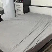 سرویس خواب  با تخت دو نفره دیواری