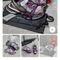 کتونی بالنسیا|کیف، کفش، کمربند|اندیشه, اندیشه فاز ۱|دیوار