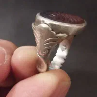 انگشتر طرح صفوی نگین عقیق یمانی|کلکسیون اشیاء عتیقه|بهبهان, |دیوار