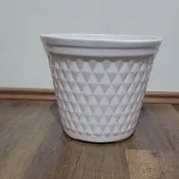 گلدون سفید زیبا با ارتفاع ۲۵ سانت