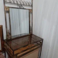 کنسول و تختخواب