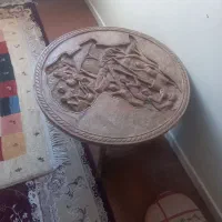 فروش یک میز تزیینی پذیرای