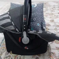 کریر و تاب بچه بسیار تمیز و در حد نو|اسباب و اثاث بچه|شیراز, دارالرحمه|دیوار