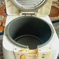 سرخ کن سان استار