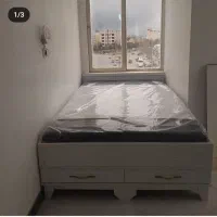 تخت خواب و میز اریش