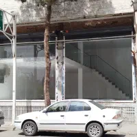 یک-مغازه-با-متراژ-بالا