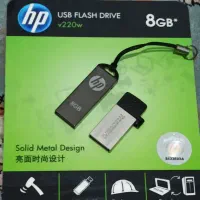 دو عدد فلش ۸ گیگ