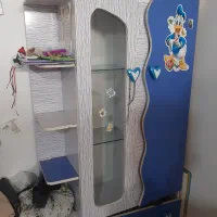یه کمد لباس ودوتا بوفه  هر سه باهم ۶۵۰ قیمت مفت