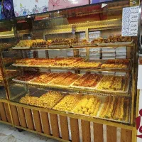 ویترین مکعبی قنادی