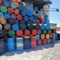 بشکه خالی آهنی