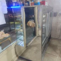 ویترین قنادی  به علت تغییر شغل|فروشگاه و مغازه|بهارستان, |دیوار