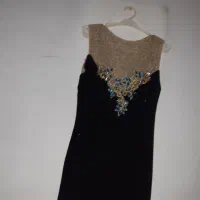 لباس مجلسی بلند|لباس|فریدون‌کنار, |دیوار