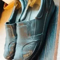 دو مدل کفش طبی|کیف، کفش، کمربند|خوی, |دیوار