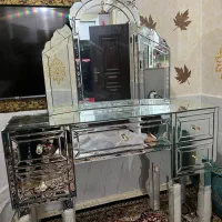 میزکنسول آیینه فقط ۳ تومن (توضیحات بخون خواهشا)|بوفه، ویترین، کنسول|بندرعباس, |دیوار