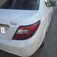 دنا پلاس اتومات سفید ۱۴۰۱|خودرو سواری و وانت|قم, زنبیل آباد|دیوار